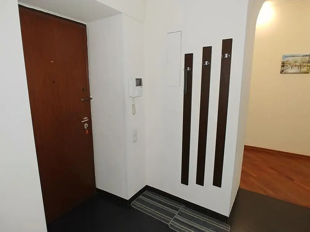 Three bedroom. Lux. 20a Shota Rustaveli St. Centre
