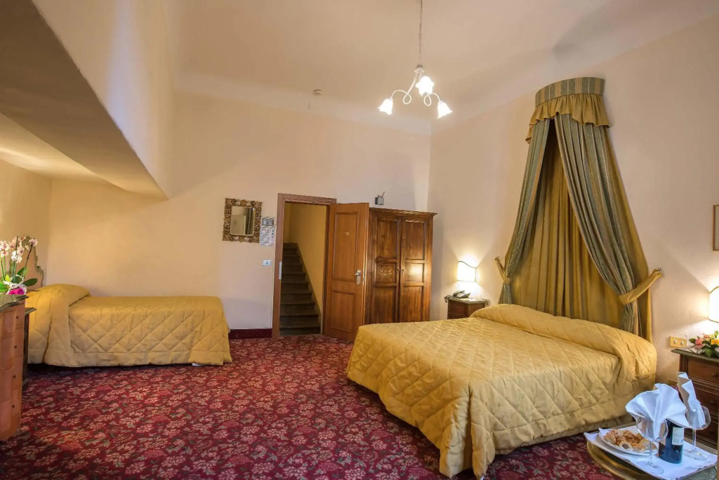 Hotel Paris