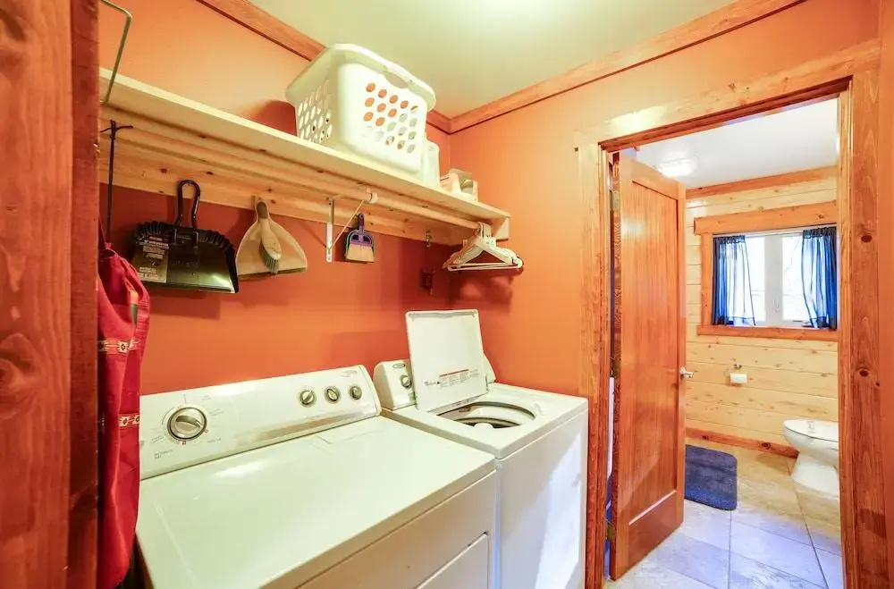 21GS - Log Cabin - Pets Ok - Sleeps 6