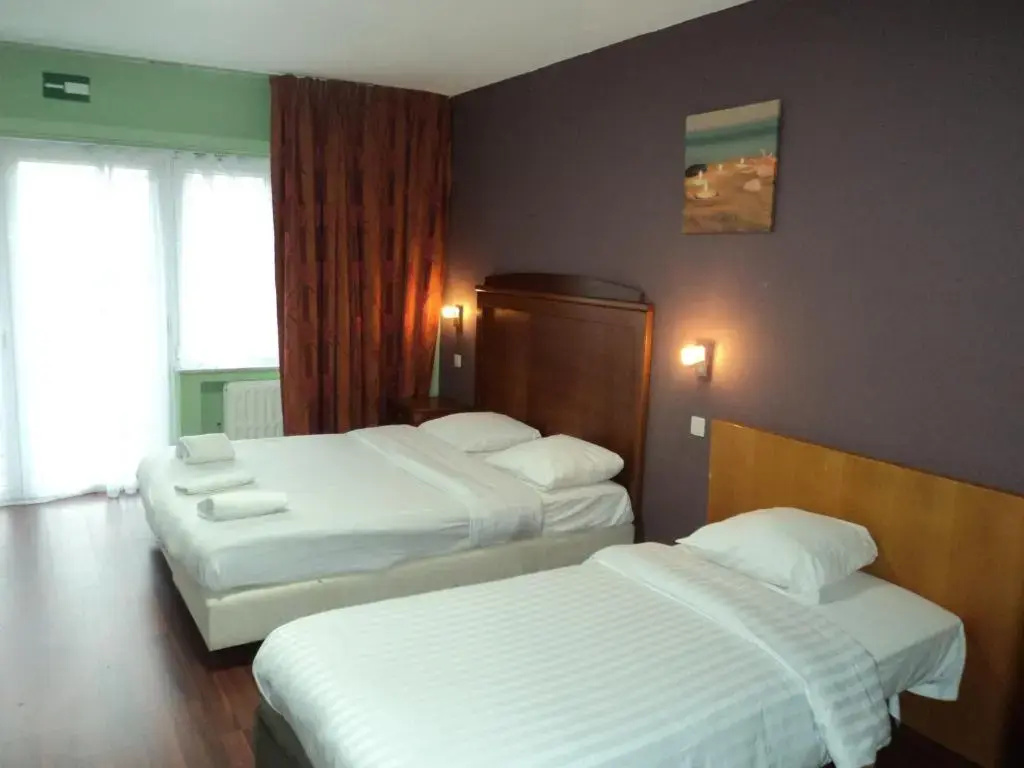 Albert Hotel