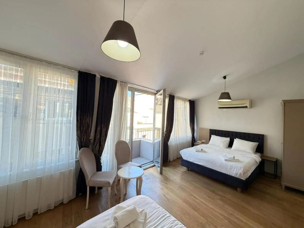 Hotel Next2