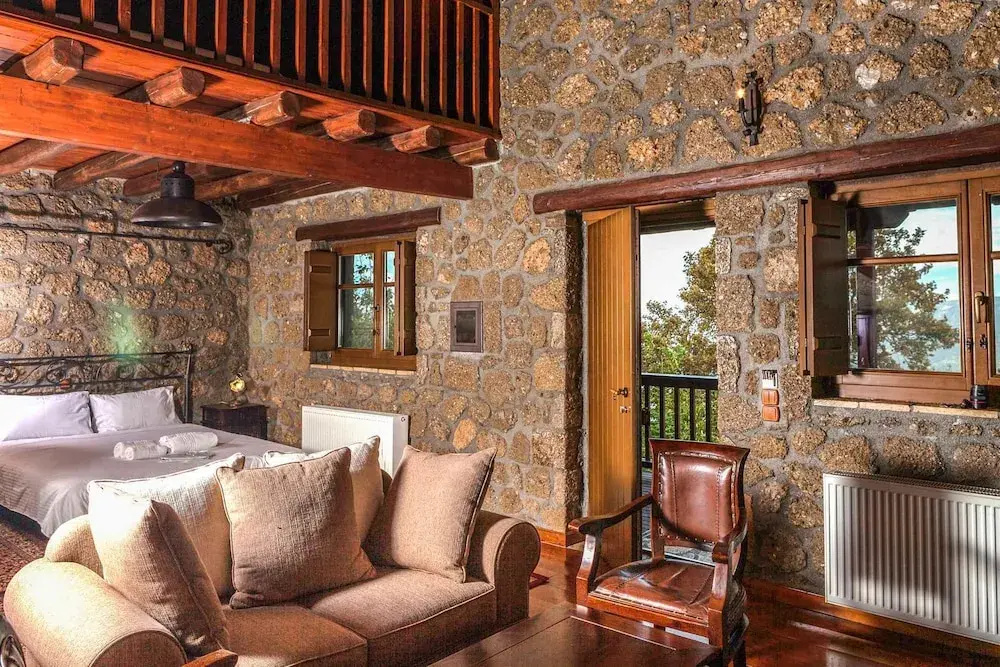 Pera Alonia Guest House
