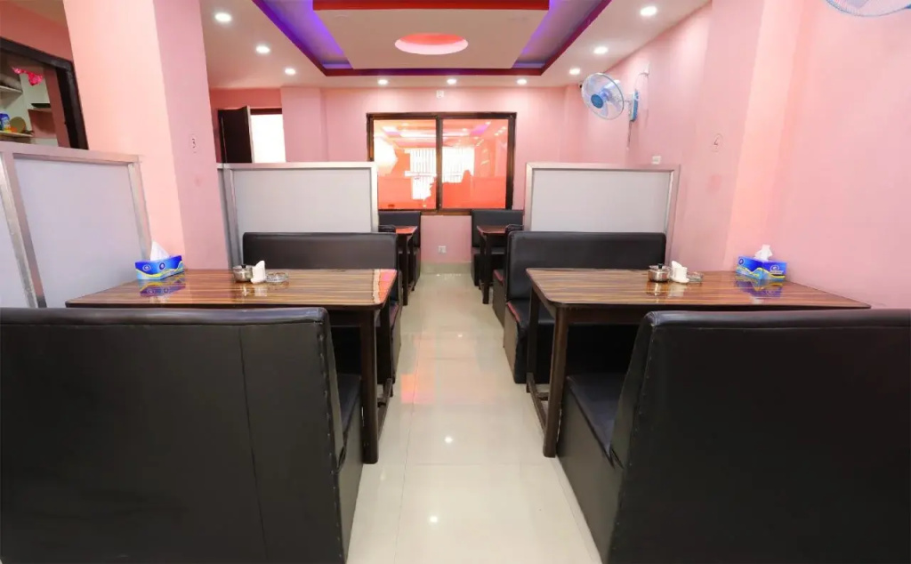 OYO 137 Hotel Pranisha Inn