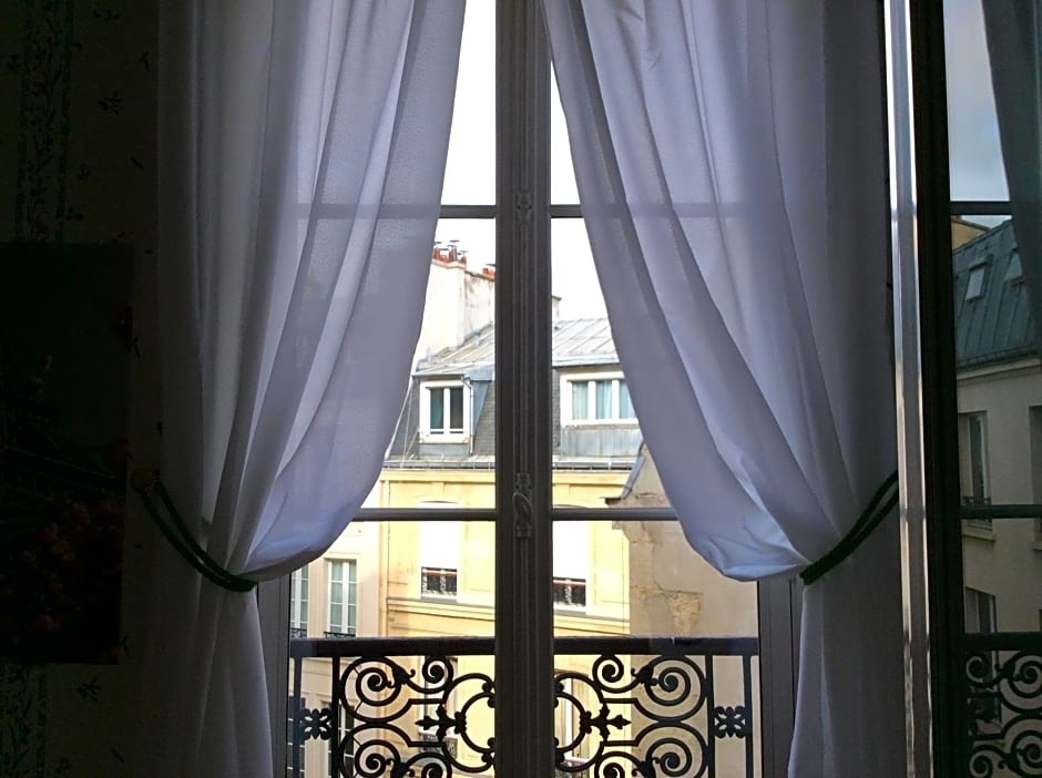 BED and BREAKFAST PARIS QUARTIER CHAMPS-ÉLYSÉES