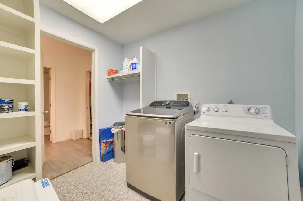 10 Mi to Nubs Nob: Modern Retreat w/ Fire Pit