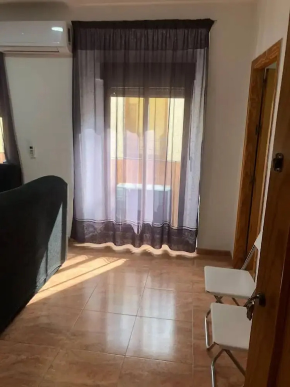 Apartment With 2 Bedrooms in Granada, With Wifi