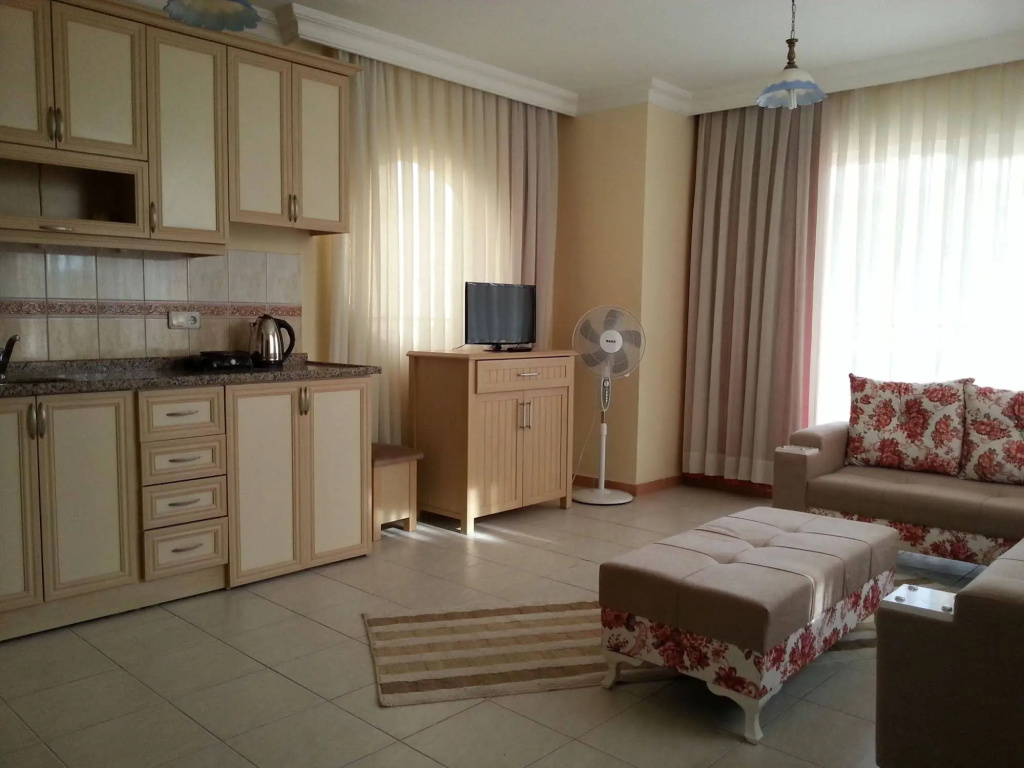 Summer rose hotel