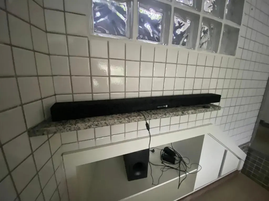 Condomínio com piscina, churrasqueira, sauna e MARINA P LANCHA - WiFi 200Mbps - 1qt e sala com 2 ar condicionados