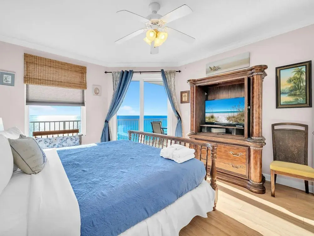Grandview East 1004