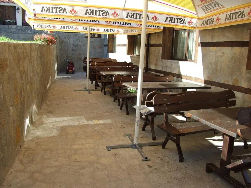 Mitiova Guest House