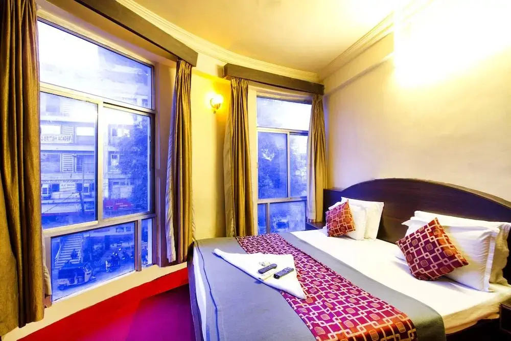 Hotel Rainbow Sapphire