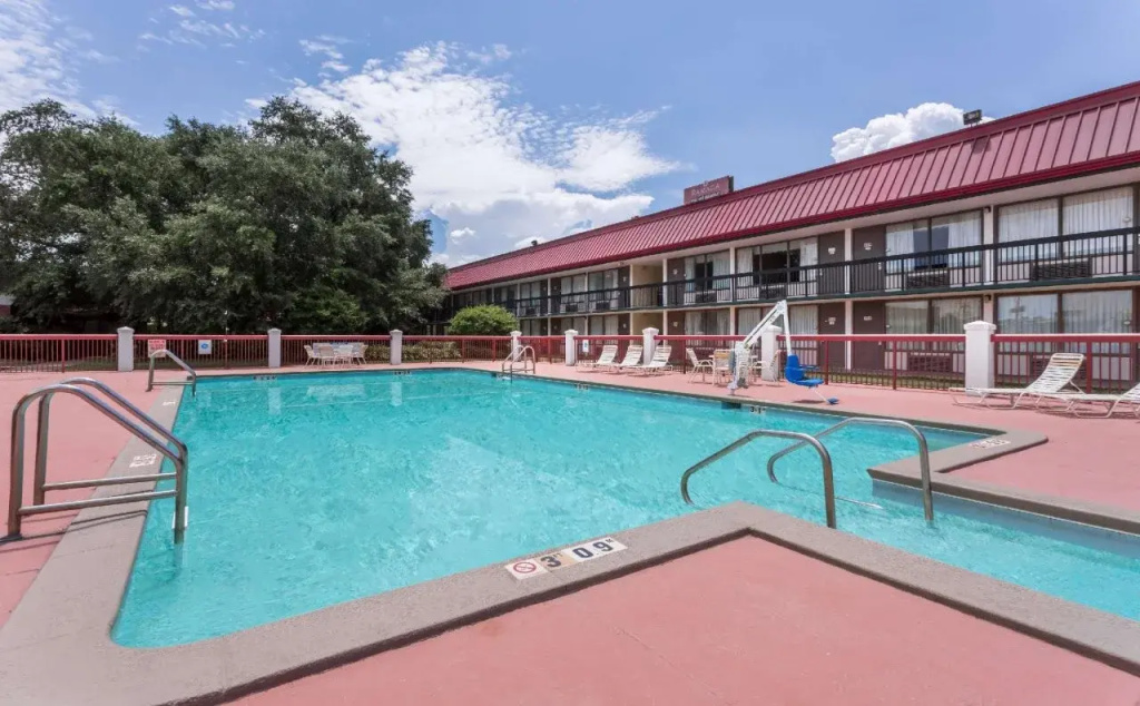 Ramada - Perry