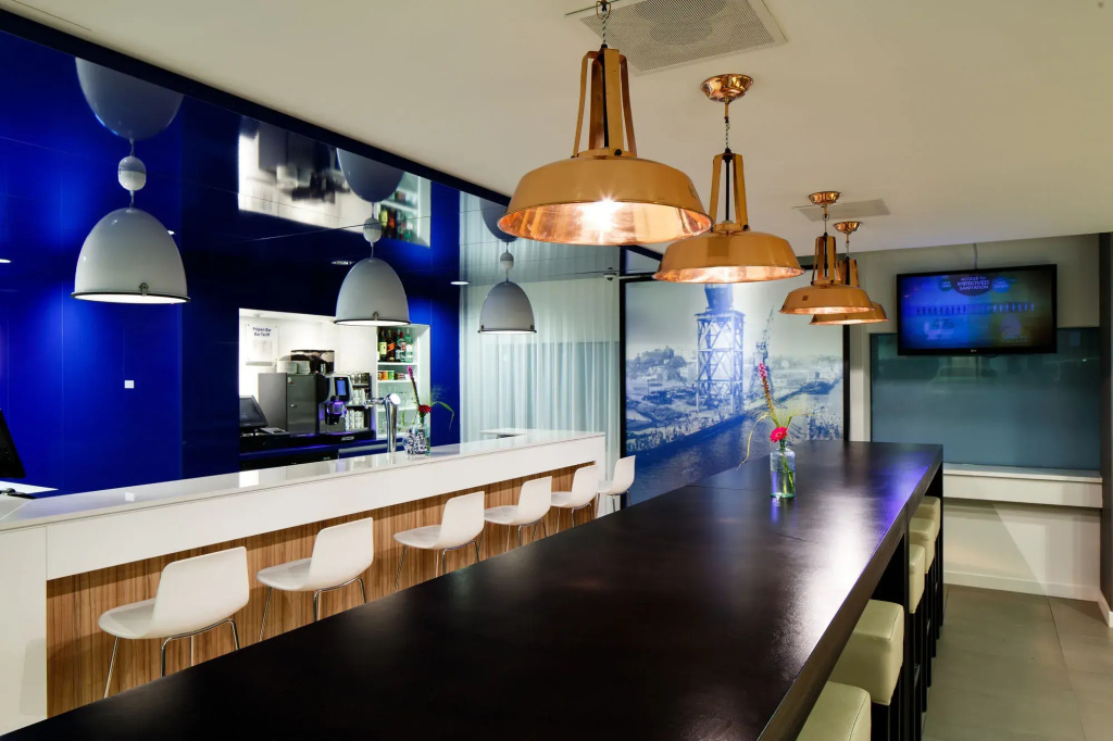 Holiday Inn Express Rotterdam - Central Station by IHG