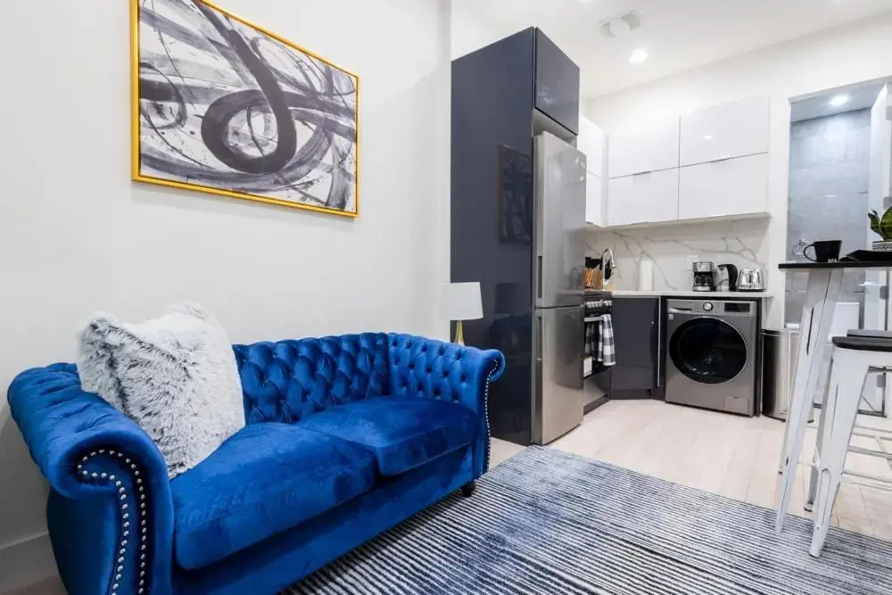 317-1a New Modern 1BR W D Walk to Central Park
