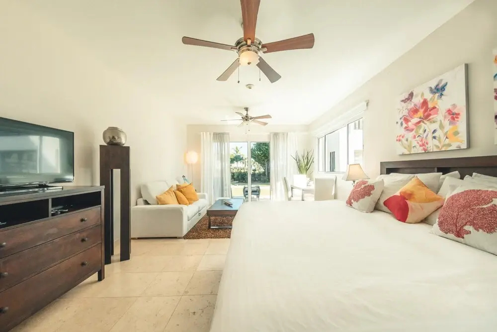 Stay in This Lovely Beachfront Studio at Punta Palmera BA3