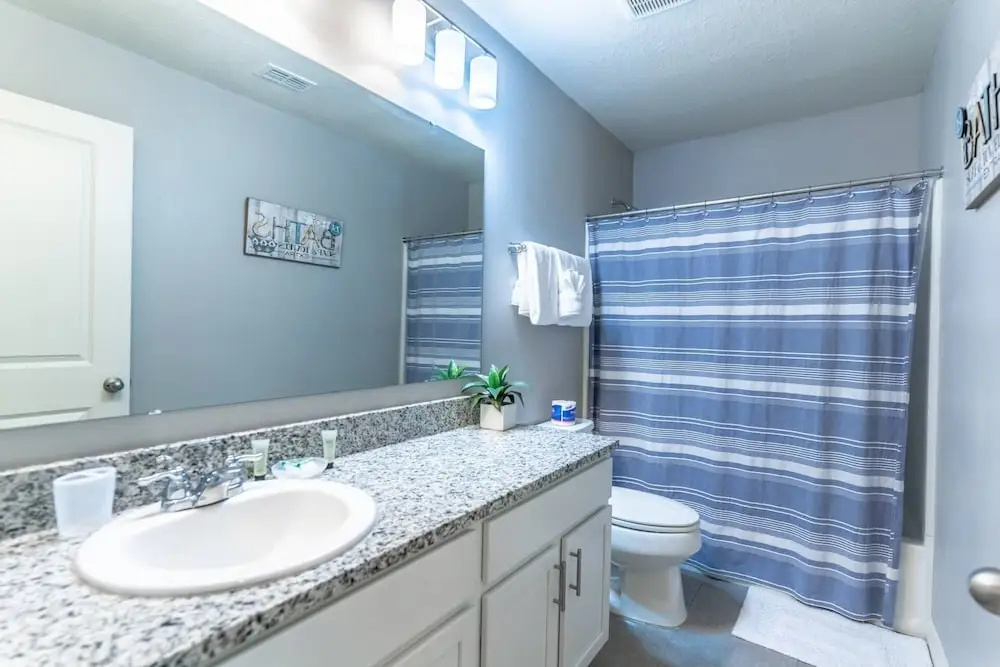 5134 Compass Bay