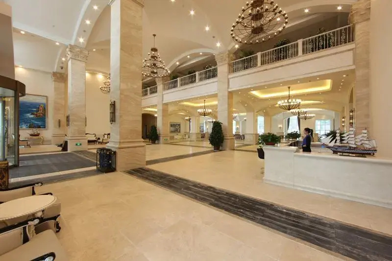 Blue Sky Hotel Yantai