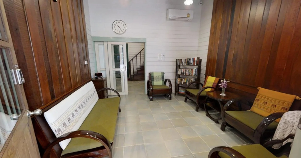 Home & Hashery Boutique House