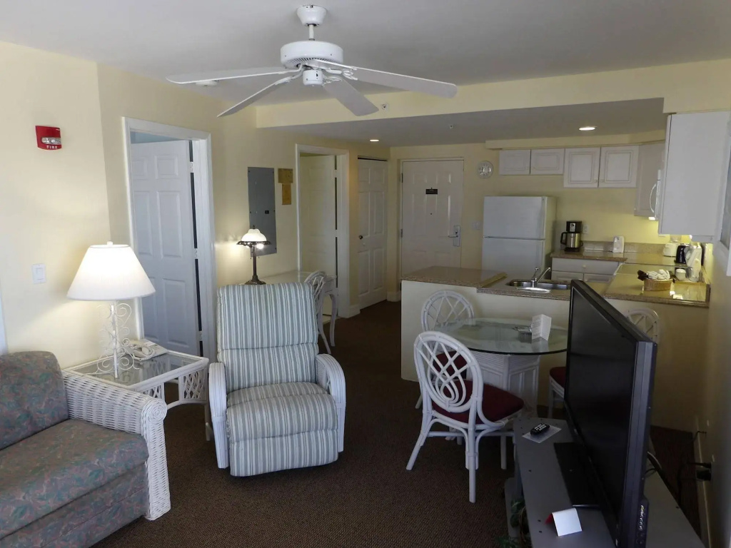 Edison Beach House