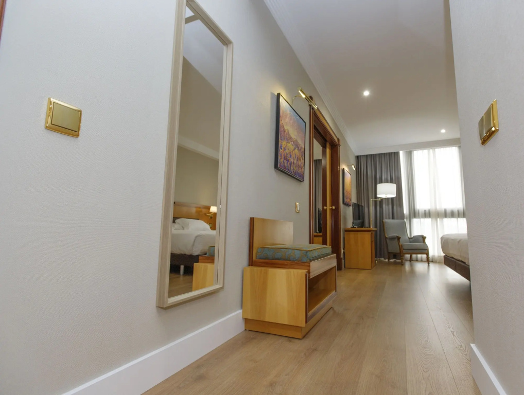 Oca Puerta del Camino Hotel