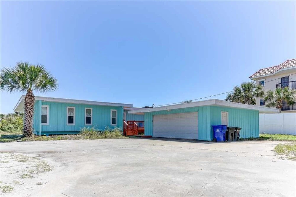 Ocean Paradise, 3 Bedrooms, Sleeps 10, Ocean Front, Wi-Fi