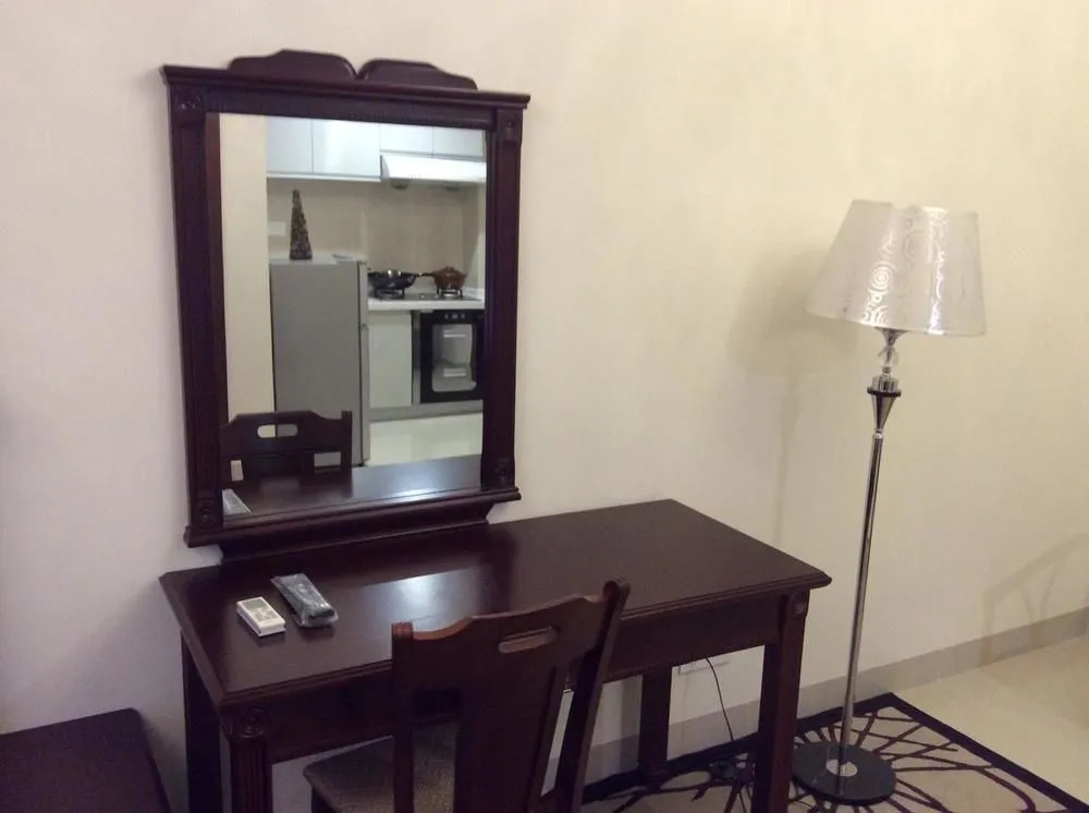 Yujiahui Characteristic Theme Apartment
