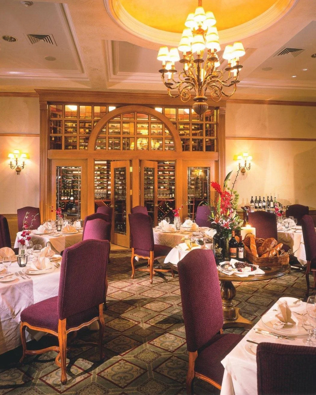 Carlton Hotel