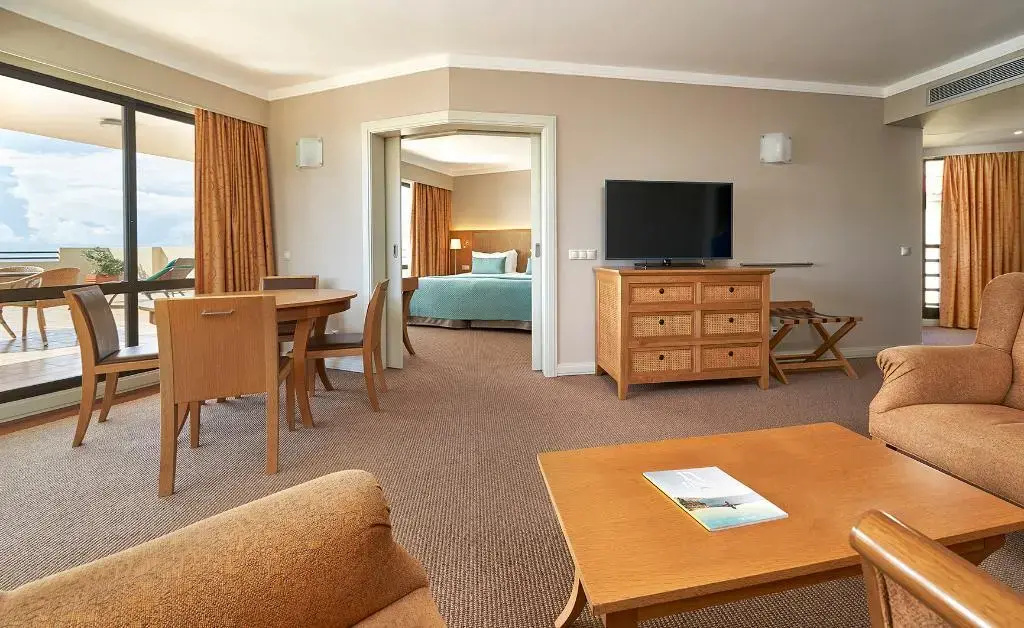 Suite Hotel Eden Mar - PortoBay