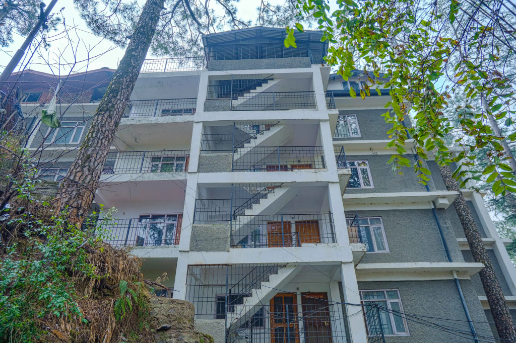 Barna Hauz  (by Dumnu Homes)