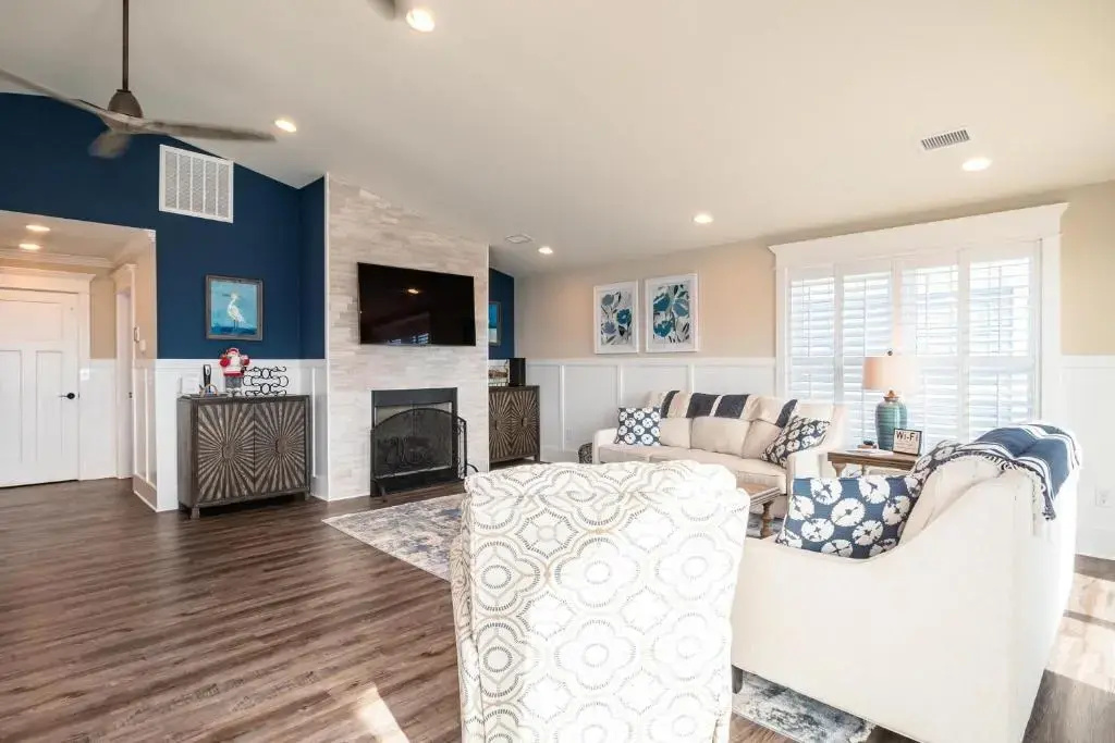 Long Call by Oak Island Accommodations