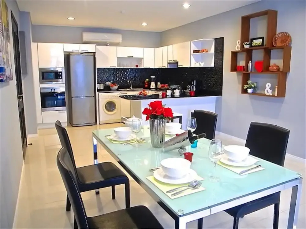 Kamala Regent 2 bedrooms Pool Access Apartment