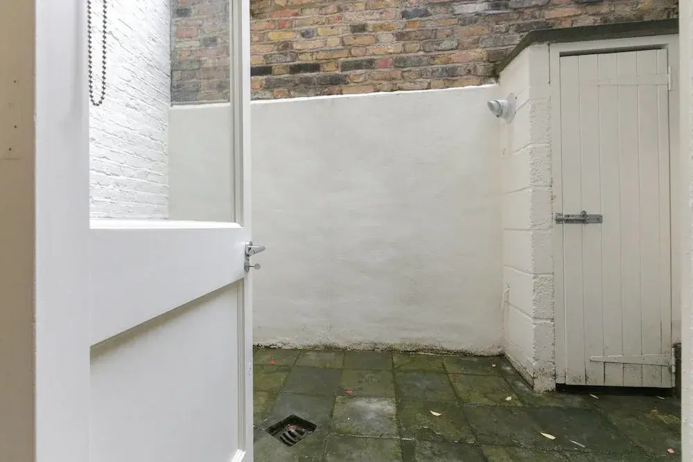 Beautiful 1BR Home in Chelsea - 3 Guests!