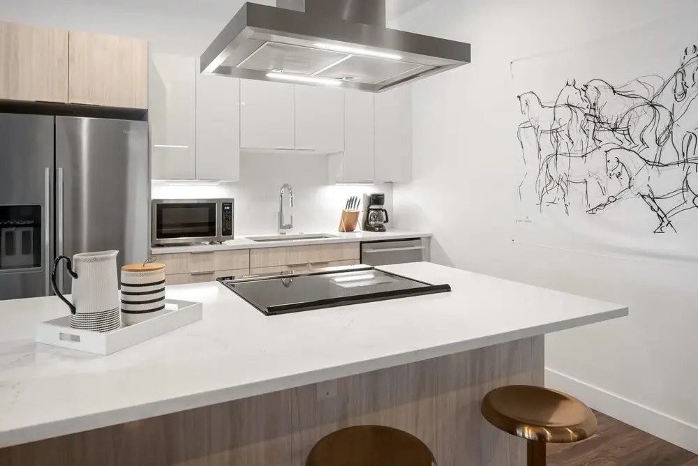 Rino Art Lofts - Urban Cowboy Loft with Skyline Views