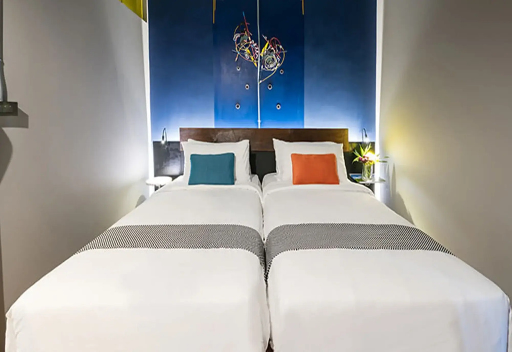 MeStyle Garage Hotel