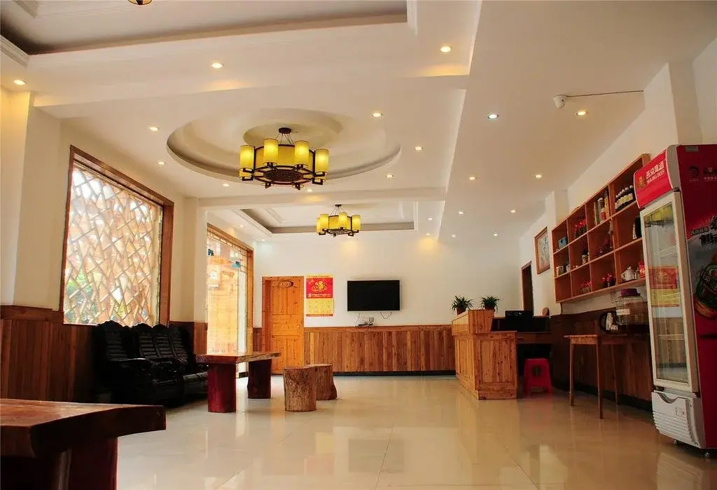 Qingfengge Hostel