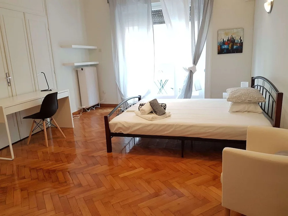 Erra - Taupe - Athens Center,140m²,4 BD,2 BATH