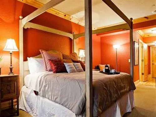 Red Stag Lodge by Utopian LVH