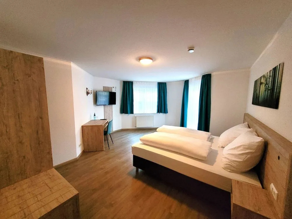 Landhotel Tanneneck - ideal für Gruppen, Familien und Hunde