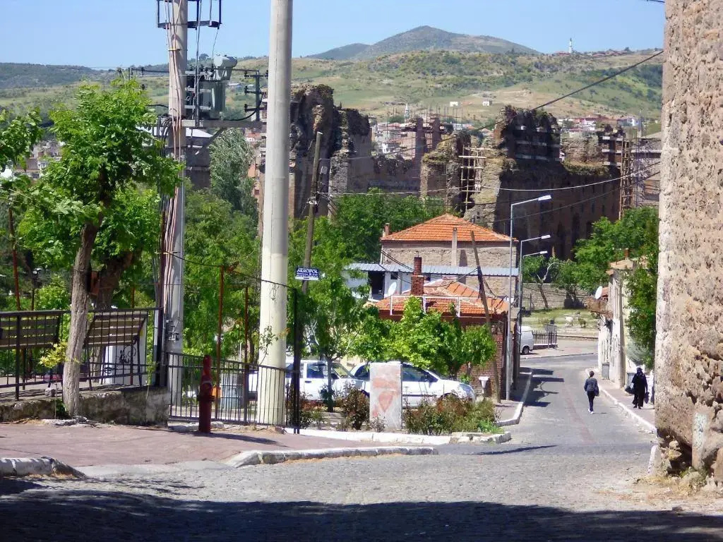 Akropolis Hotel