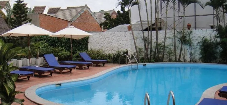 Bed Station Hostel & Pool Bar Hội An " Former Sunflower"