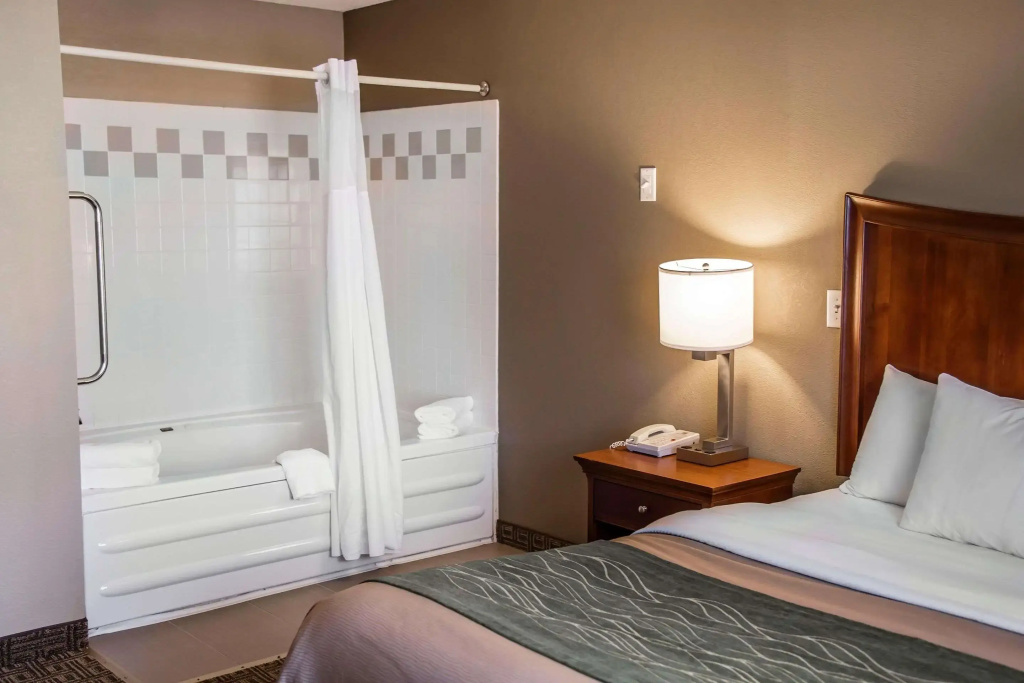Quality Inn & Suites Bradford