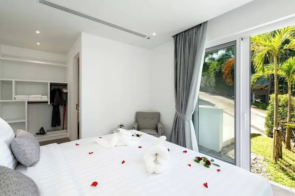 Luxury Sea View Pool Villa L at UniQue Residences