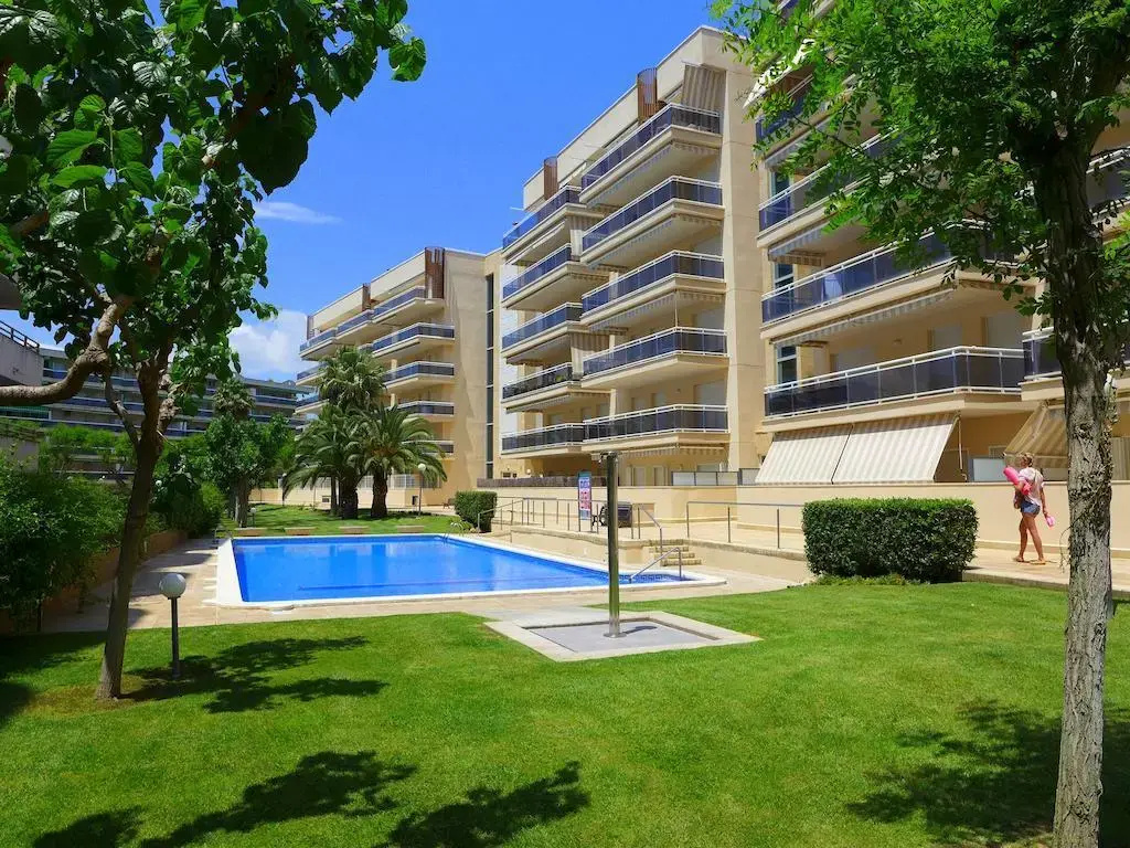Rentalmar Ventura Village Families