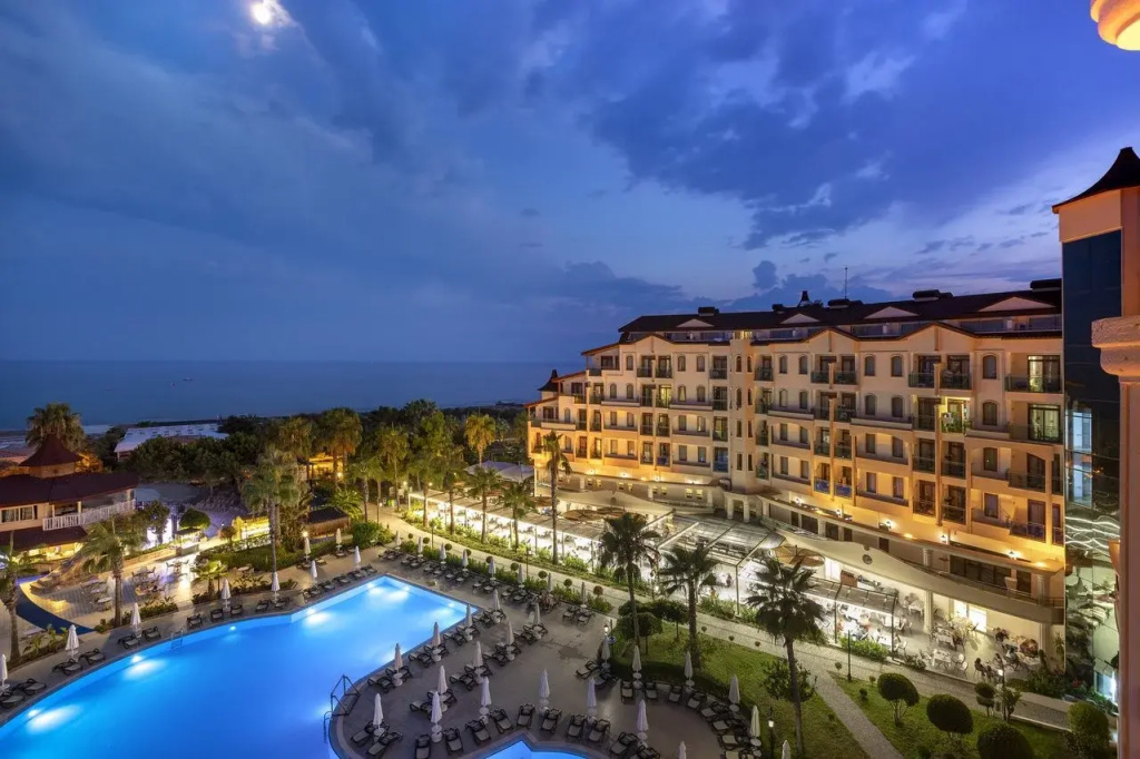 Bella Resort Hotel