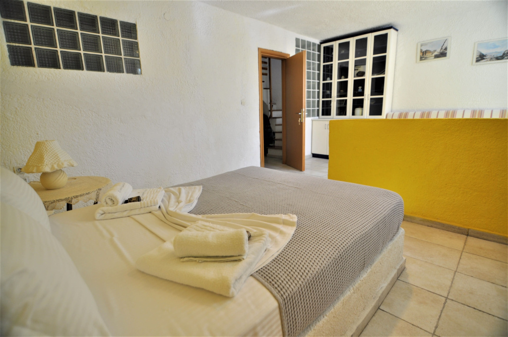 Zennova #15 Naftilos Family Summer House