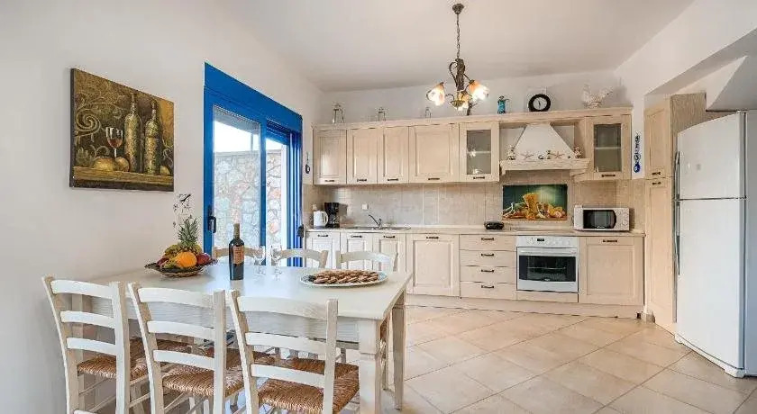 Maripaul Family Villa