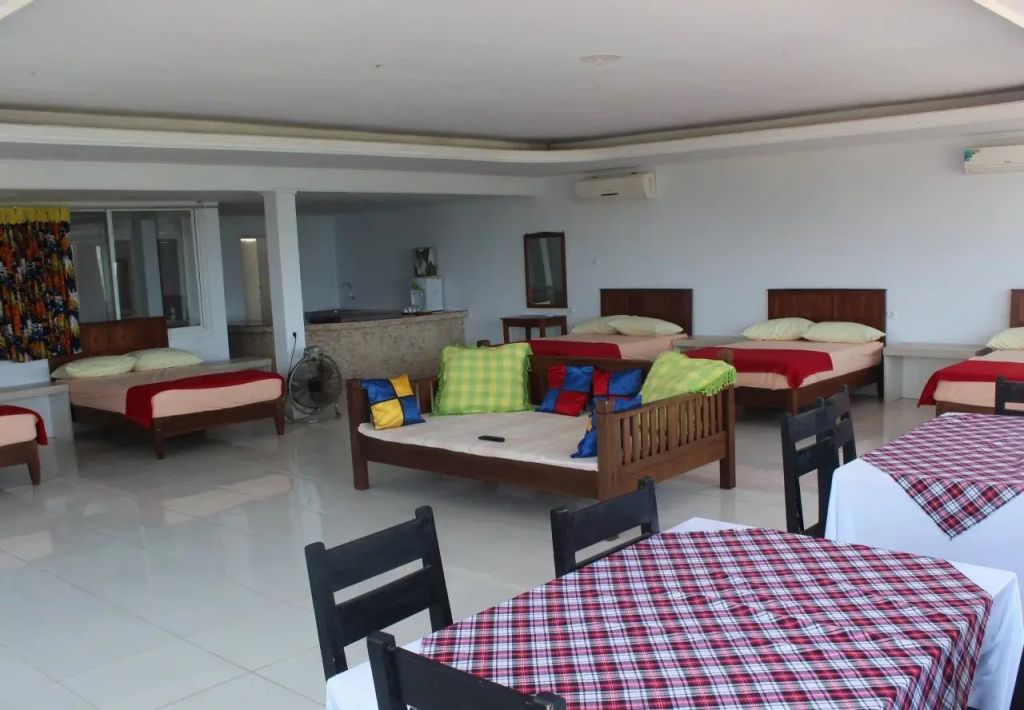 Holiday Beach Inn
