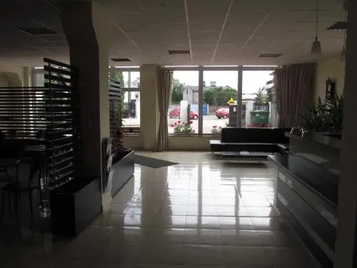 Motel Silver