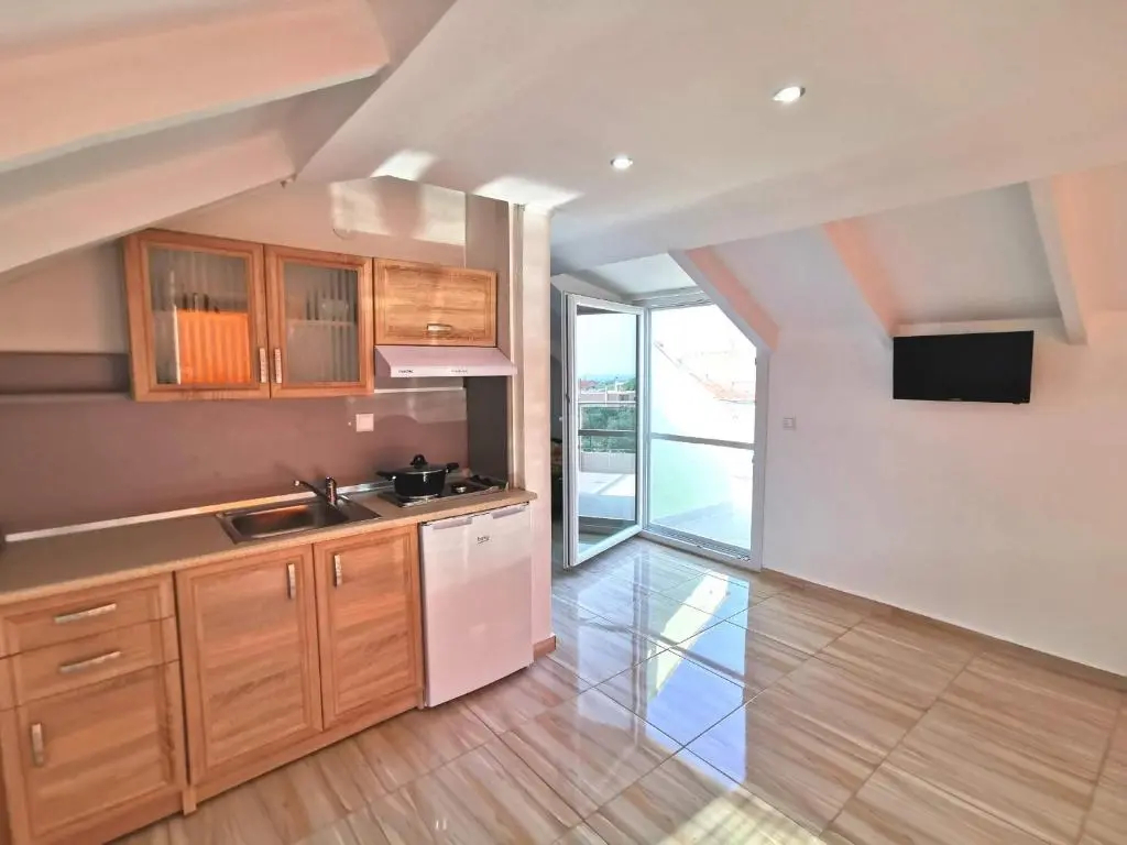 Apartments Kidonis