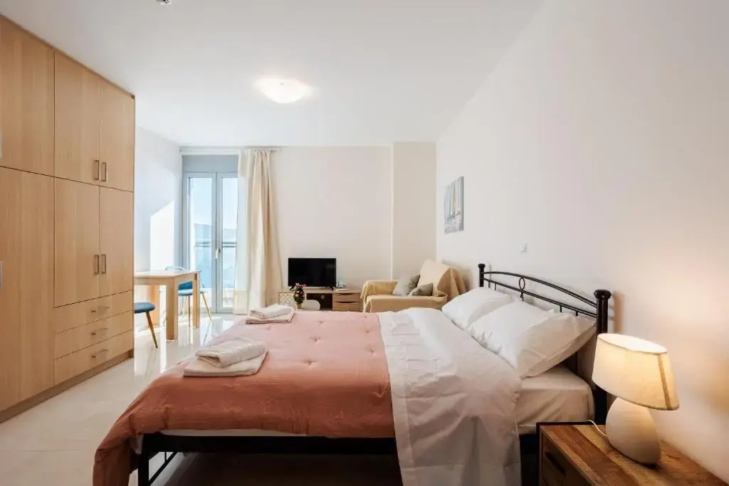 Georgia seaview apartment B2